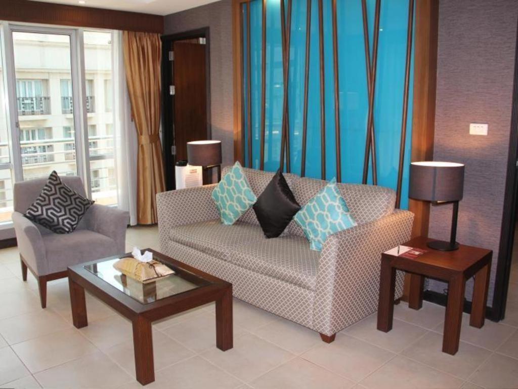 De Arni Hotel Бангкок Экстерьер фото